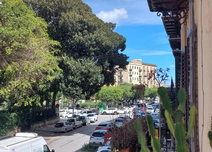 Casa Santoliva In Centro A 3*